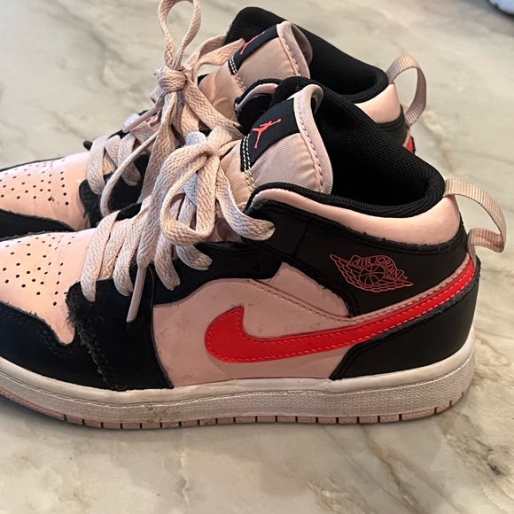 Air Jordan 1 Mid GS black and pink - Picture 3 of 4
